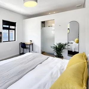 The Castle Hotel By Rooms Guest house